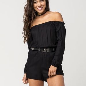 Full Tilt (Tilly’s) Off the shoulder romper